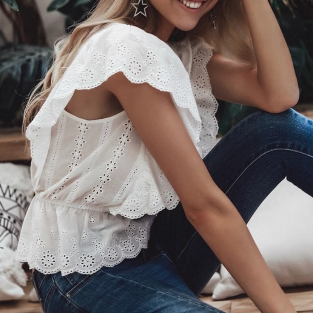 Dainty White Eyelet Scallop Flutter Ruffled Blouse - Picture 3 of 5